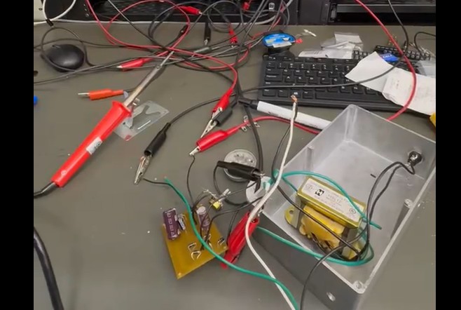 Variable-Voltage Power Supply